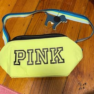 NWT PINK Insulated Lunchbox